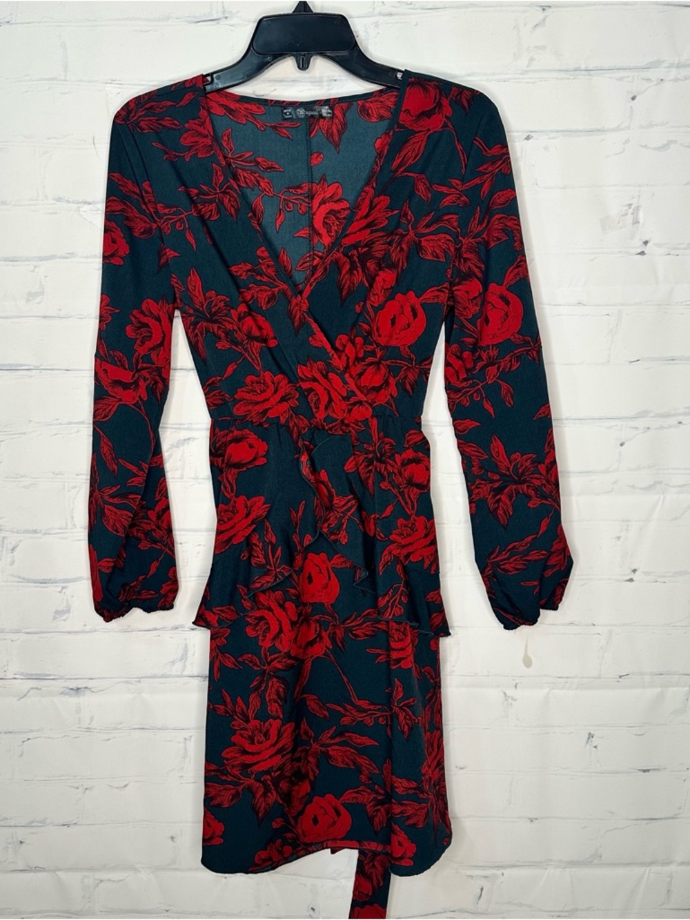 Women’s Buguest Size Medium Multi Color Long Sleeve Dress